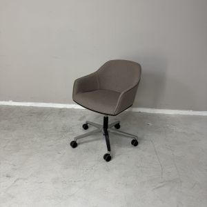Vitra Softshell Chair (vs734)