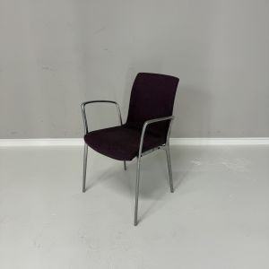 Welltrade vergaderstoel paars (vs725)