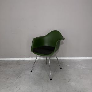 Vitra Eames Plastic Armchair DAR (vs4016)
